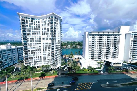 Copropriété à louer à Miami Beach, Floride: 2 chambres, 120.4 m2 № 1897207 - photo 8