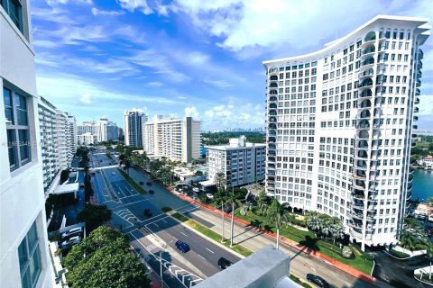 Copropriété à louer à Miami Beach, Floride: 2 chambres, 120.4 m2 № 1897207 - photo 10