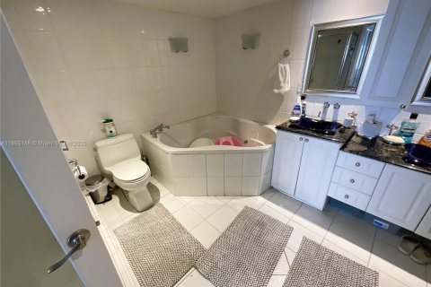 Copropriété à louer à Miami Beach, Floride: 2 chambres, 120.4 m2 № 1897207 - photo 22