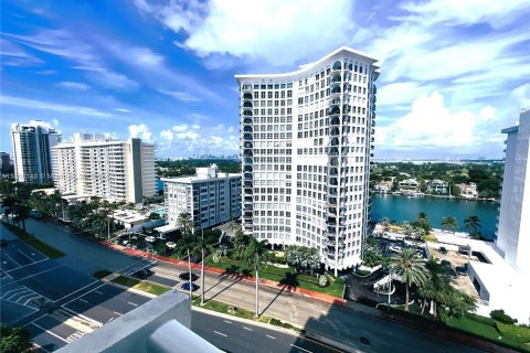 Copropriété à louer à Miami Beach, Floride: 2 chambres, 120.4 m2 № 1897207 - photo 9