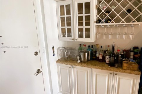 Copropriété à louer à Miami Beach, Floride: 2 chambres, 120.4 m2 № 1897207 - photo 19