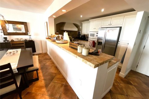 Copropriété à louer à Miami Beach, Floride: 2 chambres, 120.4 m2 № 1897207 - photo 18