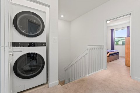 Townhouse in Miami Gardens, Florida 3 bedrooms, 124.86 sq.m. № 1957792 - photo 26