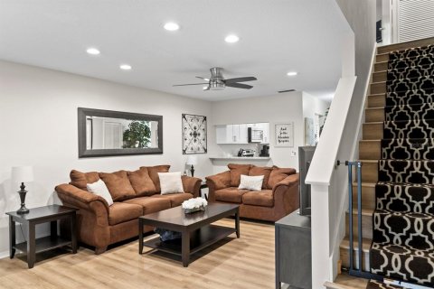 Copropriété à vendre à Tampa, Floride: 2 chambres, 104.14 m2 № 1918397 - photo 12