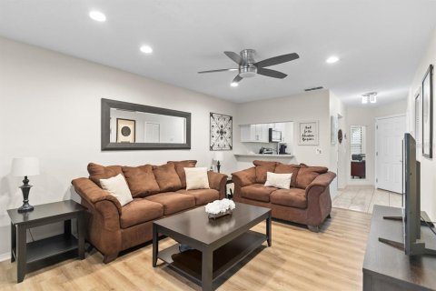 Copropriété à vendre à Tampa, Floride: 2 chambres, 104.14 m2 № 1918397 - photo 8