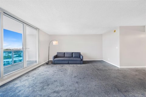 Condominio en venta en Miami Beach, Florida, 55.74 m2 № 1466731 - foto 9