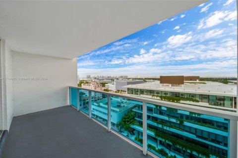 Condominio en venta en Miami Beach, Florida, 55.74 m2 № 1466731 - foto 5