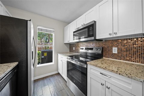 Adosado en alquiler en Tampa, Florida, 3 dormitorios, 155.15 m2 № 1640785 - foto 4