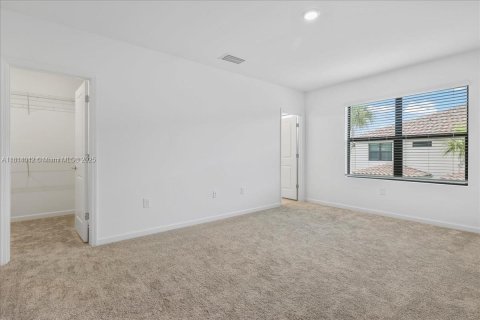 Townhouse in Cape Coral, Florida 3 bedrooms № 1958143 - photo 28