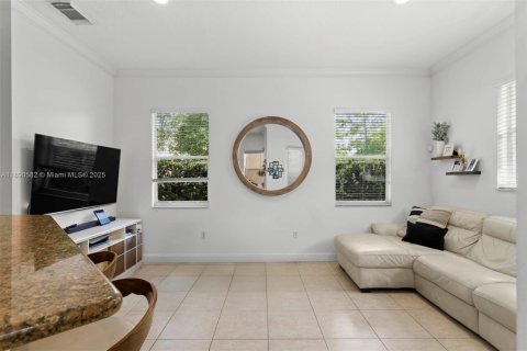 Casa en alquiler en Miami, Florida, 4 dormitorios, 191.19 m2 № 1944481 - foto 12