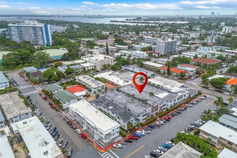 Condominio en venta en Miami Beach, Florida, 1 dormitorio, 58.9 m2 № 2035784 - foto 24