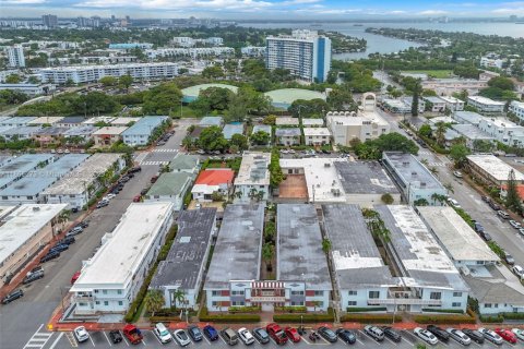 Condominio en venta en Miami Beach, Florida, 1 dormitorio, 58.9 m2 № 2035784 - foto 17