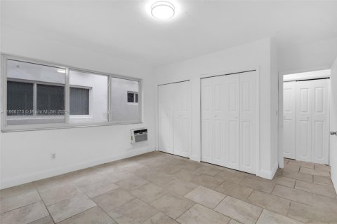 Condominio en venta en Miami Beach, Florida, 1 dormitorio, 58.9 m2 № 2035784 - foto 9