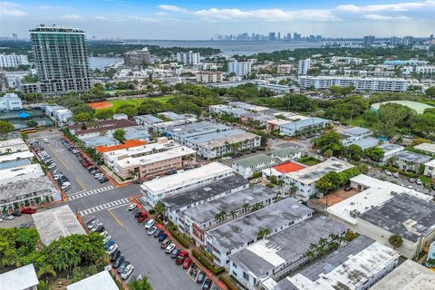 Condominio en venta en Miami Beach, Florida, 1 dormitorio, 58.9 m2 № 2035784 - foto 19