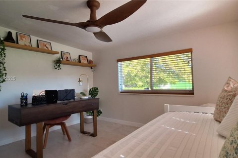 Casa en alquiler en Miami, Florida, 3 dormitorios, 166.67 m2 № 1948309 - foto 9