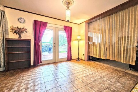 House in Dade City, Florida 3 bedrooms, 128.48 sq.m. № 1816230 - photo 11
