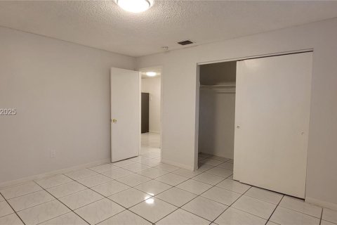 Villa ou maison à louer à Dania Beach, Floride: 1 chambre, 66.7 m2 № 1993274 - photo 14
