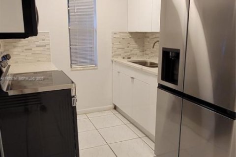 Villa ou maison à louer à Dania Beach, Floride: 1 chambre, 66.7 m2 № 1993274 - photo 7