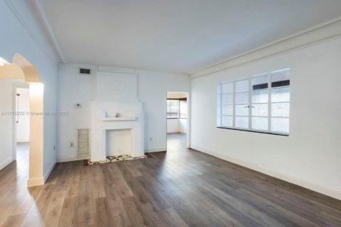 Copropriété à louer à Miami Beach, Floride: 2 chambres, 91.97 m2 № 1860558 - photo 2