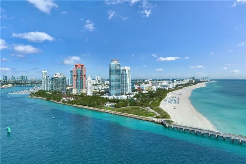 Condo in Miami Beach, Florida, 1 bedroom  № 1737897 - photo 1