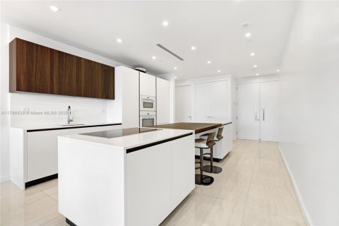 Condo in Miami Beach, Florida, 1 bedroom  № 1737897 - photo 8
