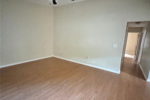 House in Gainesville, Florida 3 bedrooms, 102.19 sq.m. № 2393419 - photo 5