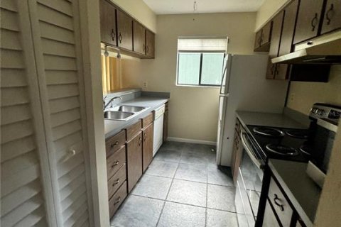 House in Gainesville, Florida 3 bedrooms, 102.19 sq.m. № 2393419 - photo 6