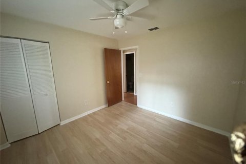 House in Gainesville, Florida 3 bedrooms, 102.19 sq.m. № 2393419 - photo 14