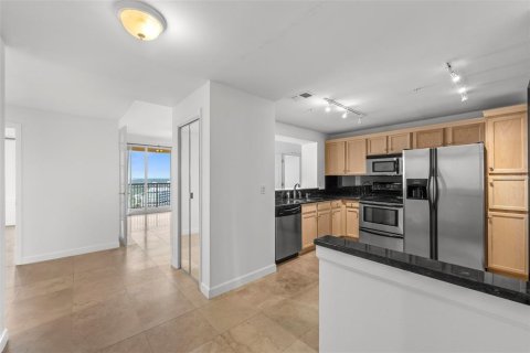 Copropriété à vendre à Tampa, Floride: 2 chambres, 103.59 m2 № 1912661 - photo 8