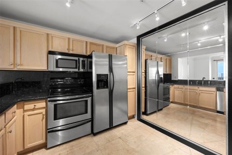 Copropriété à vendre à Tampa, Floride: 2 chambres, 103.59 m2 № 1912661 - photo 10