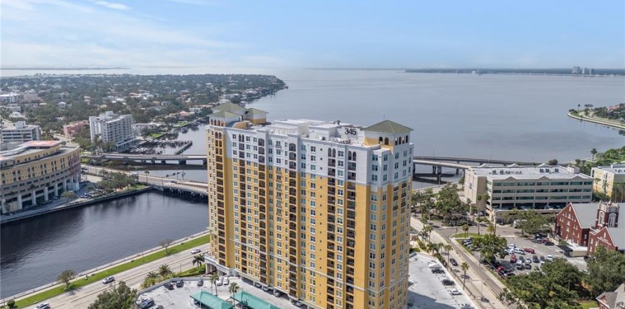 Condo à Tampa, Floride, 2 chambres  № 1912661