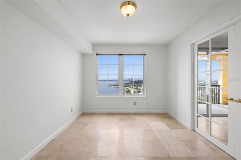 Copropriété à vendre à Tampa, Floride: 2 chambres, 103.59 m2 № 1912661 - photo 18