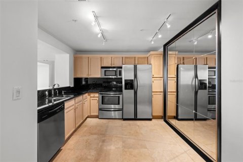 Copropriété à vendre à Tampa, Floride: 2 chambres, 103.59 m2 № 1912661 - photo 9