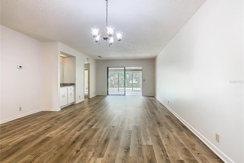 House in Winter Haven, Florida 2 bedrooms, 105.82 sq.m. № 1905971 - photo 9