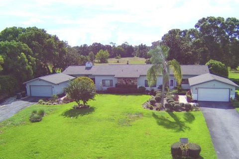 Touwnhouse à vendre à Haines City, Floride: 2 chambres, 211.07 m2 № 1894223 - photo 1