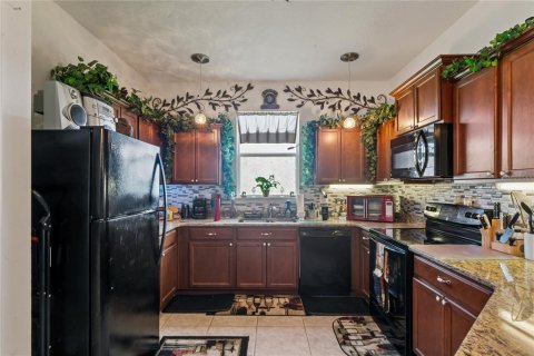 Купить виллу или дом в Бруксвилл, Флорида 11 комнат, 151.34м2, № 2306076 - фото 13