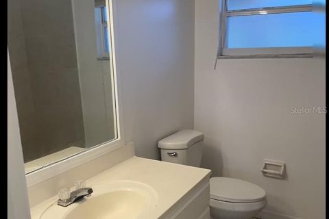 Immobilier commercial à vendre à New Port Richey, Floride: 4 chambres, 161.28 m2 № 2092156 - photo 8