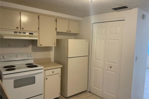 Immobilier commercial à vendre à New Port Richey, Floride: 4 chambres, 161.28 m2 № 2092156 - photo 4