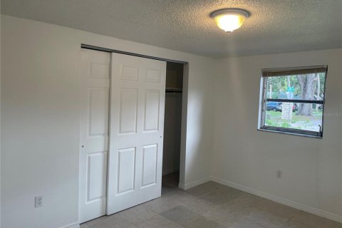 Immobilier commercial à vendre à New Port Richey, Floride: 4 chambres, 161.28 m2 № 2092156 - photo 6