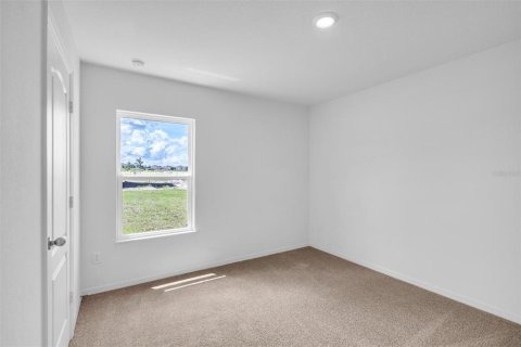 House in Palm Coast, Florida 3 bedrooms, 142.7 sq.m. № 1908198 - photo 12