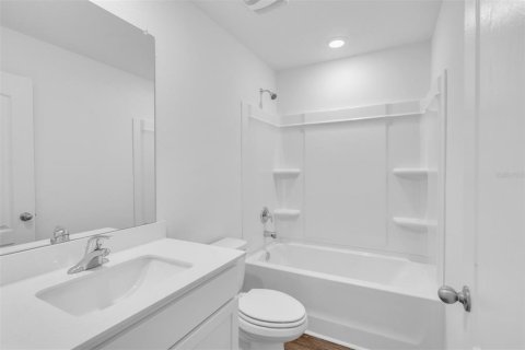House in Palm Coast, Florida 3 bedrooms, 142.7 sq.m. № 1908198 - photo 13