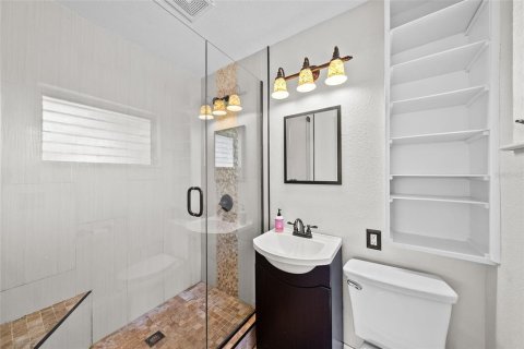 Casa en venta en Tampa, Florida, 3 dormitorios, 140.47 m2 № 1838160 - foto 13