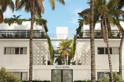 Condo in Miami Beach, Florida, 2 bedrooms  № 1939368 - photo 1