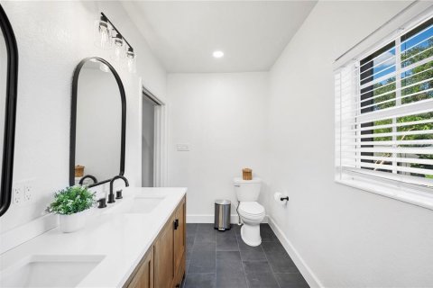 Casa en venta en Lakeland, Florida, 5 dormitorios, 308.44 m2 № 1720959 - foto 20