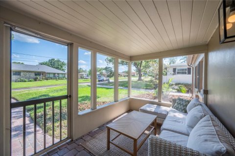 Casa en venta en Lakeland, Florida, 5 dormitorios, 308.44 m2 № 1720959 - foto 2