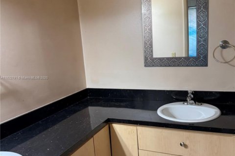 Townhouse in Pembroke Pines, Florida 2 bedrooms, 105.54 sq.m. № 1820323 - photo 20