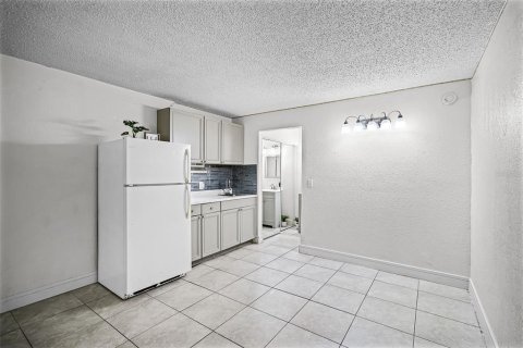 Condo in Davenport, Florida, 1 bedroom  № 1642792 - photo 7