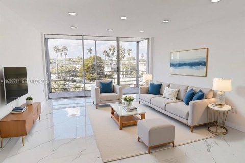 Condo in North Miami Beach, Florida, 1 bedroom  № 2018087 - photo 13