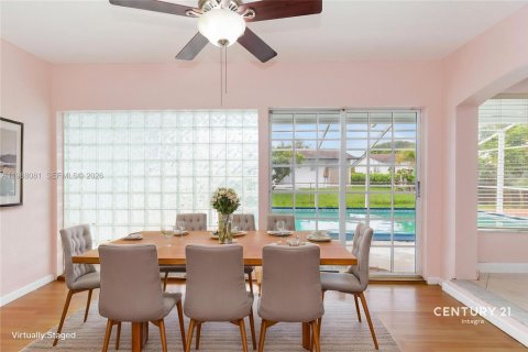 Casa en venta en Pembroke Pines, Florida, 3 dormitorios, 143.35 m2 № 2060283 - foto 26