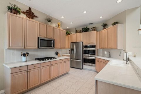 House in Tampa, Florida 5 bedrooms, 329.9 sq.m. № 2203885 - photo 20